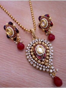 Polki Pendant Set